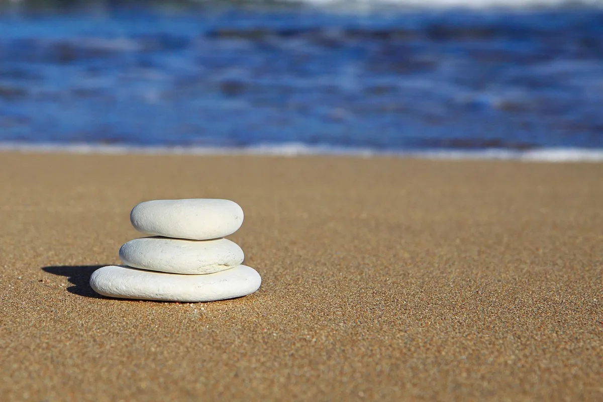 rocks, cairn, balance, rock balancing, stone balancing, rock stacking, stone stacking, stone pile, stone stack, stones, beach, coast, shore, nature, seashore, c